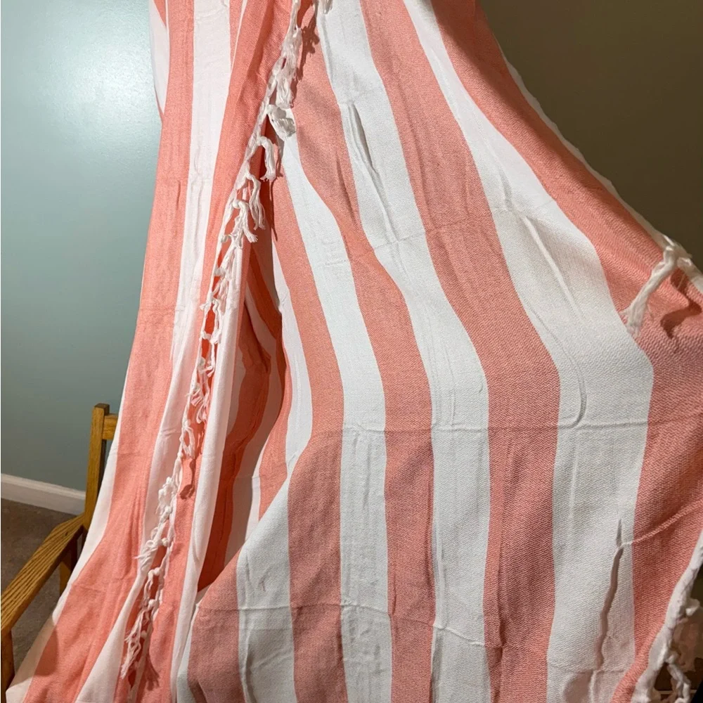 Turkish Striped Red/Pink and White Beach Blanket with Fringe 6x6 NWT